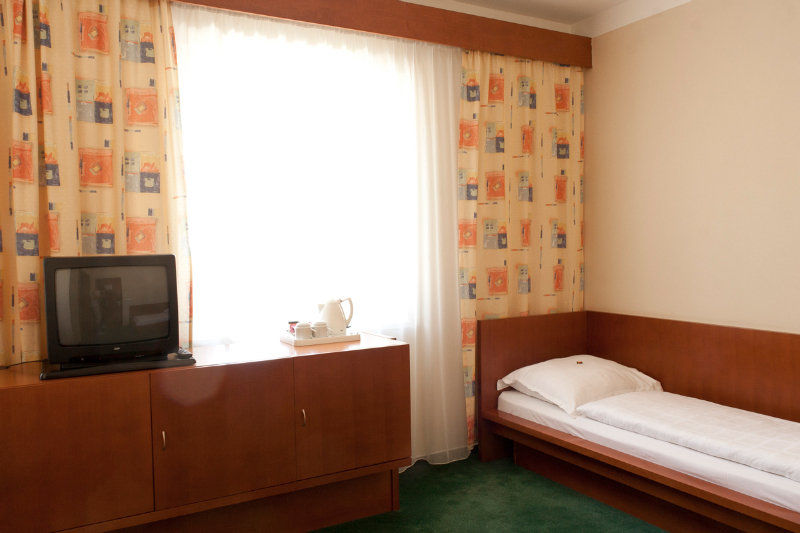Popelka Hotel 4*